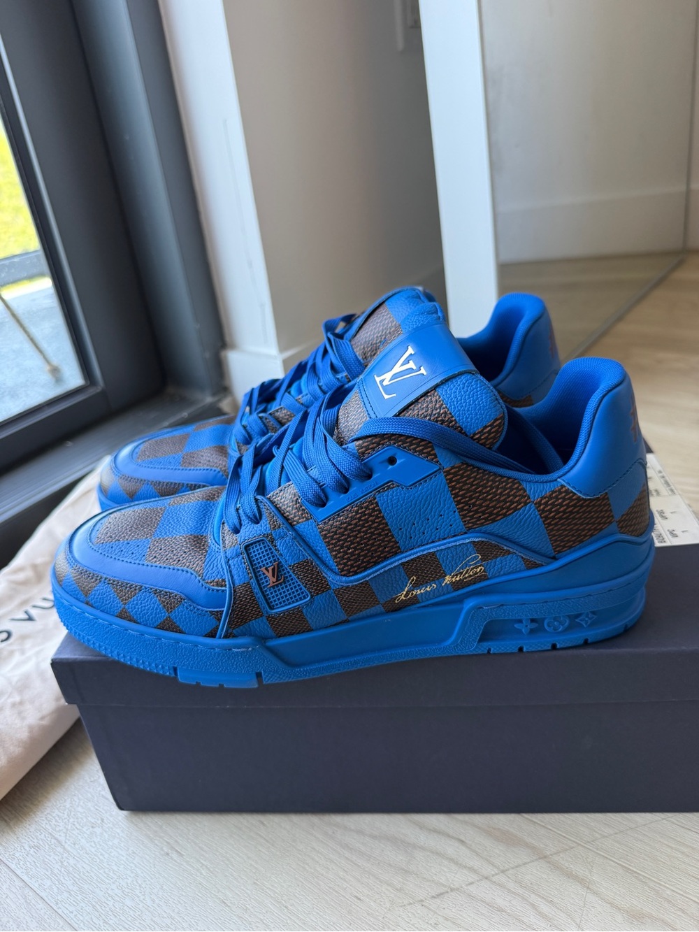Louis Vuitton Kids Electric Blue Checkerboard Sneaker - Picture 8 of 12